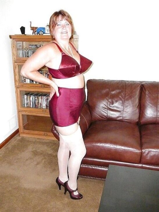 ANOTHER SET OF WOMEN IN GIRDLES AND SHAPE WEAR!!