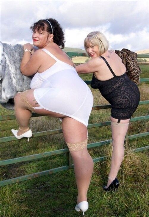 ANOTHER SET OF WOMEN IN GIRDLES AND SHAPE WEAR!!