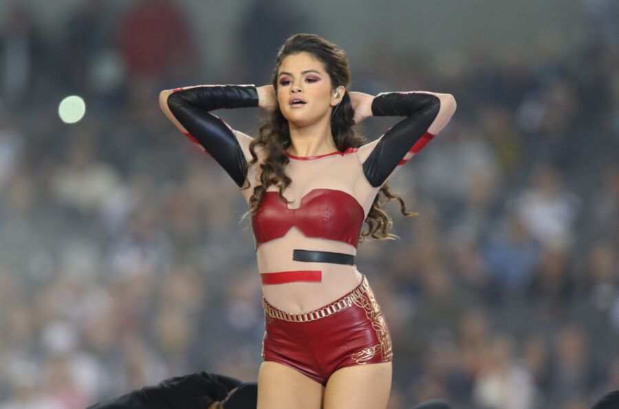 Selena Gomez - Sexy Red Leather Outfit