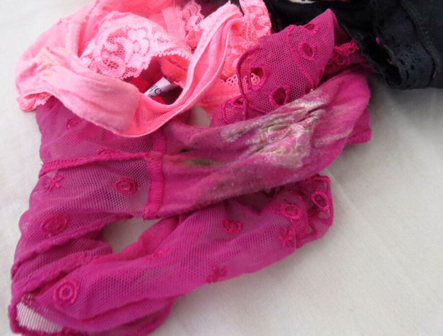 Panties of her week ... which one ?