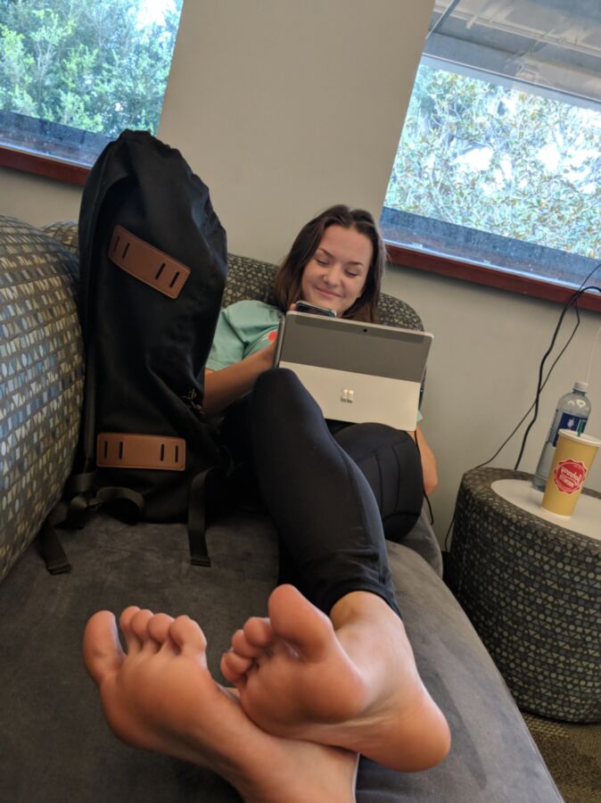 footqueenboo amateur candid teen feet in university library