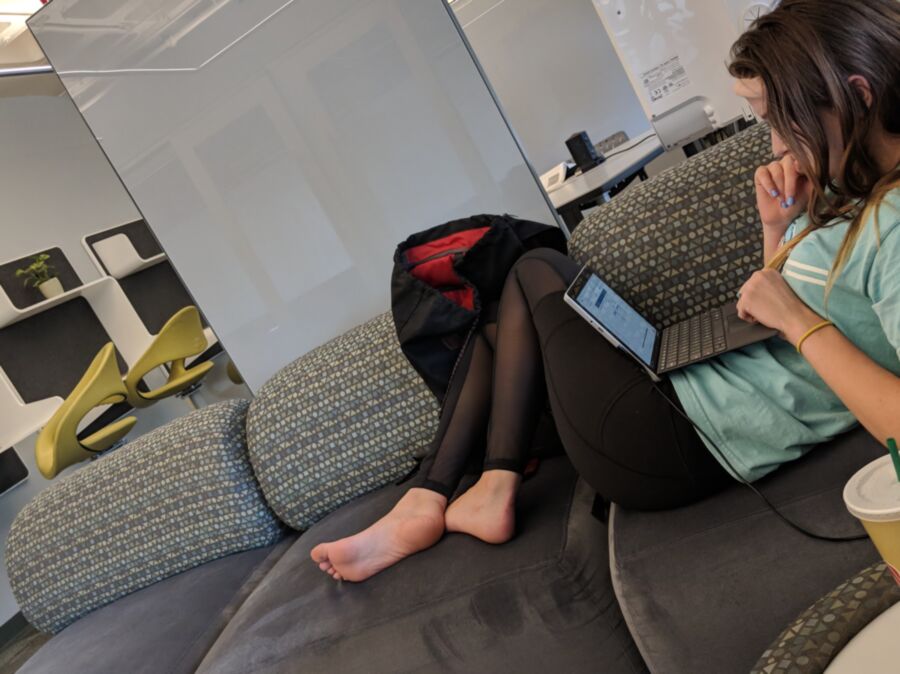 footqueenboo amateur candid teen feet in university library