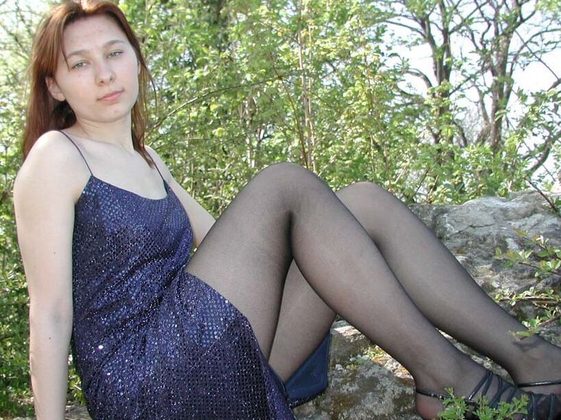 Annette german teen in pantyhose (Waldboden)