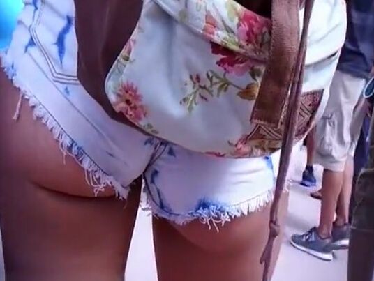 Couldn&#;t help but publish a new booty shorts Gallery!