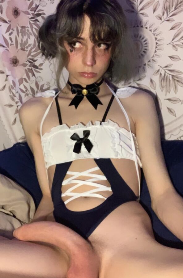 Sexy Femboy twink  - u/Cdbel