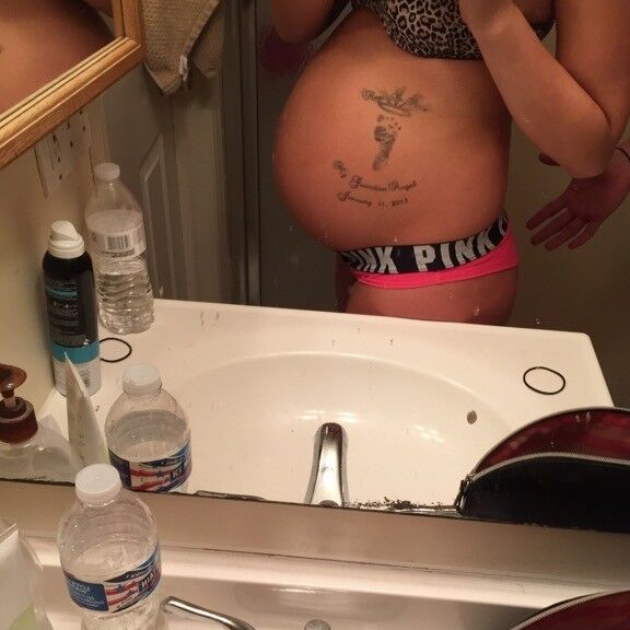 Blonde preggo teen selfies