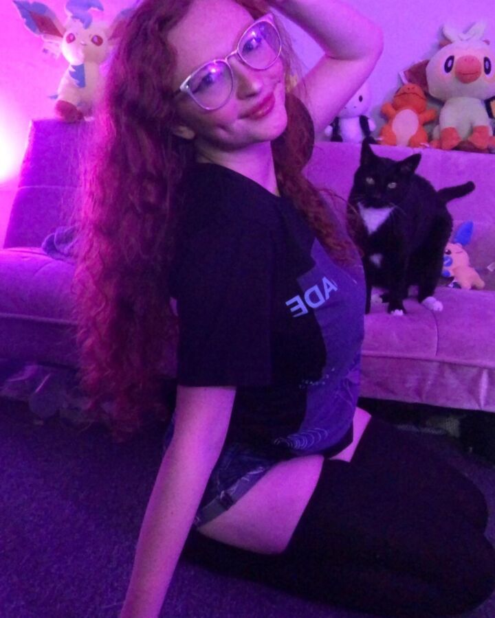 nn ruiva peituda e-girl