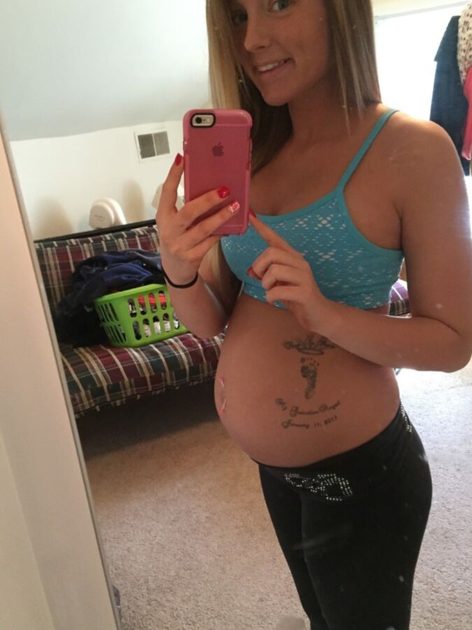 Blonde preggo teen selfies