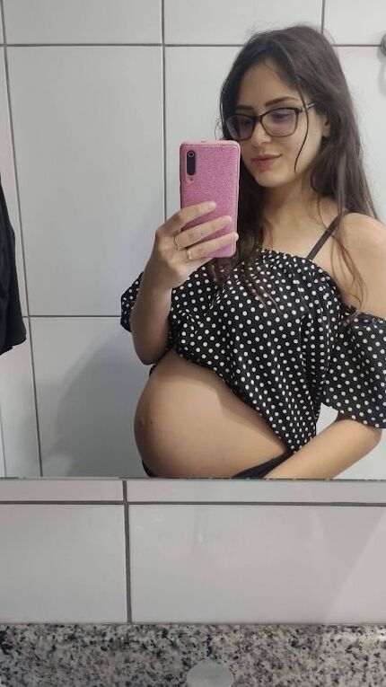 Juliagoddess amateur pregnant teen