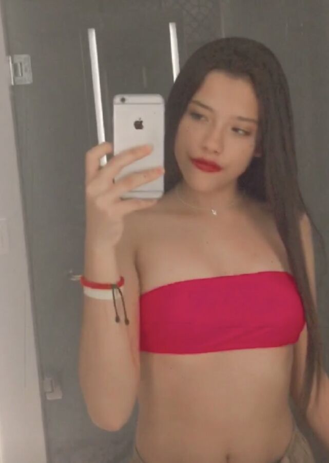 Valeria tiny sexy teen