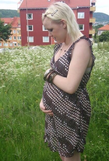 Pregnant teen from Sweden