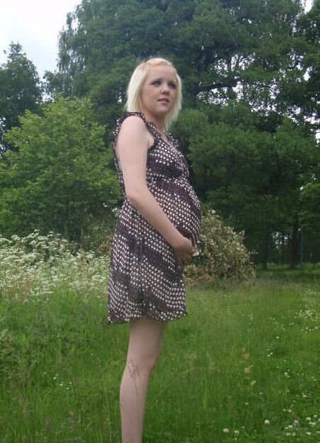 Pregnant teen from Sweden