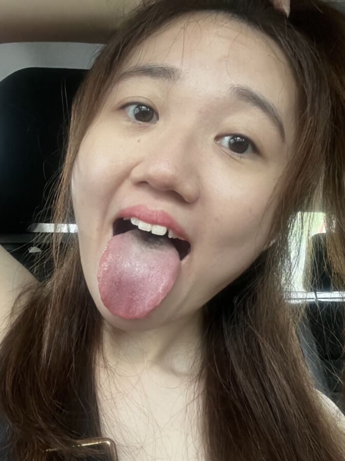 Asian girlfriend tongue