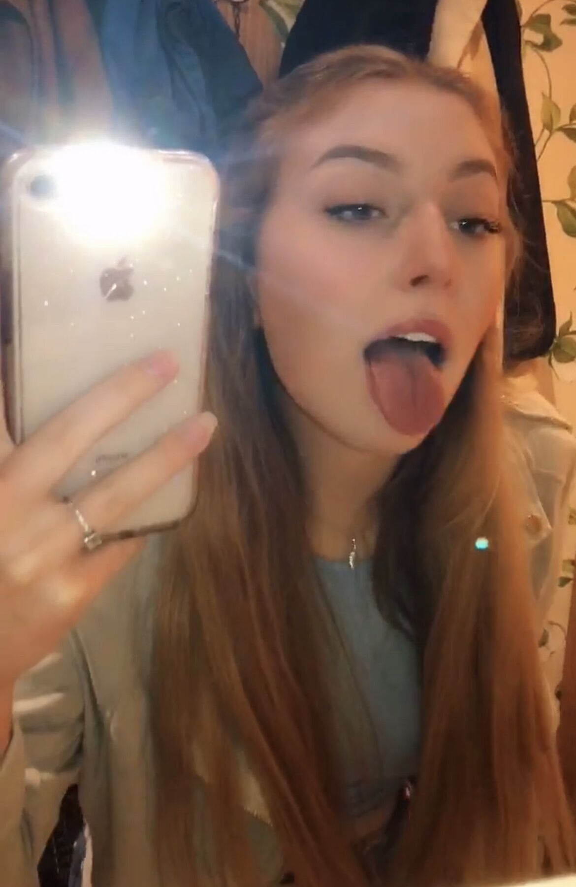 Adolescente británica de TikTok se folla la carne Amy.