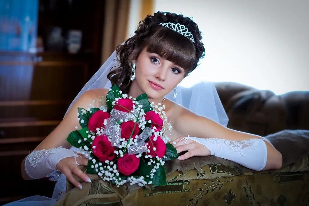 Beautiul Kazakh Anastasia de Talty Kurdan após seu casamento