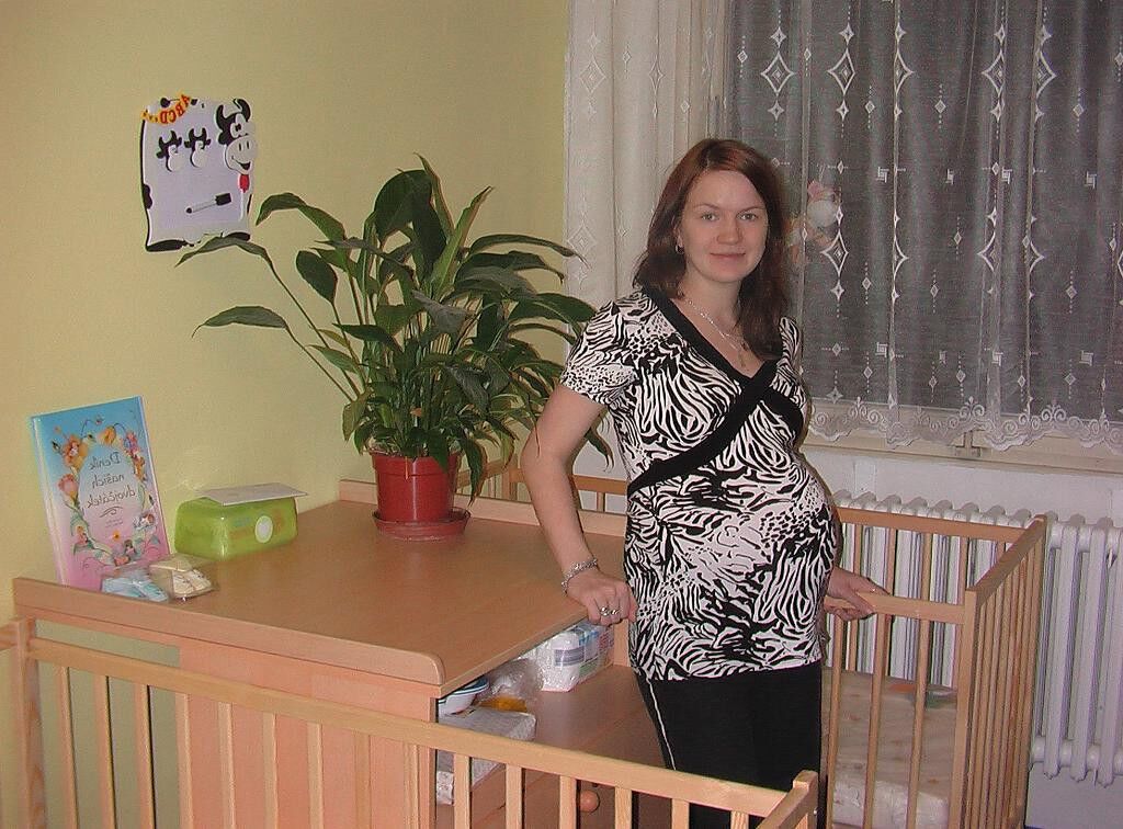 Pregnant teen with twins