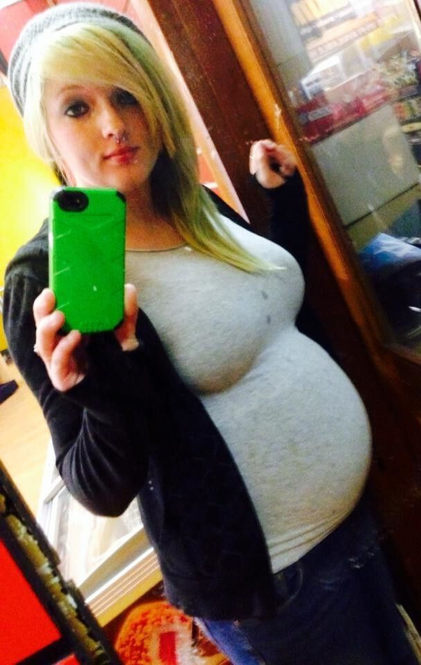 Selfies de garotas punk preggo