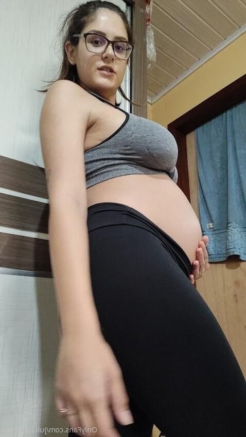 Juliagoddess amateur pregnant teen