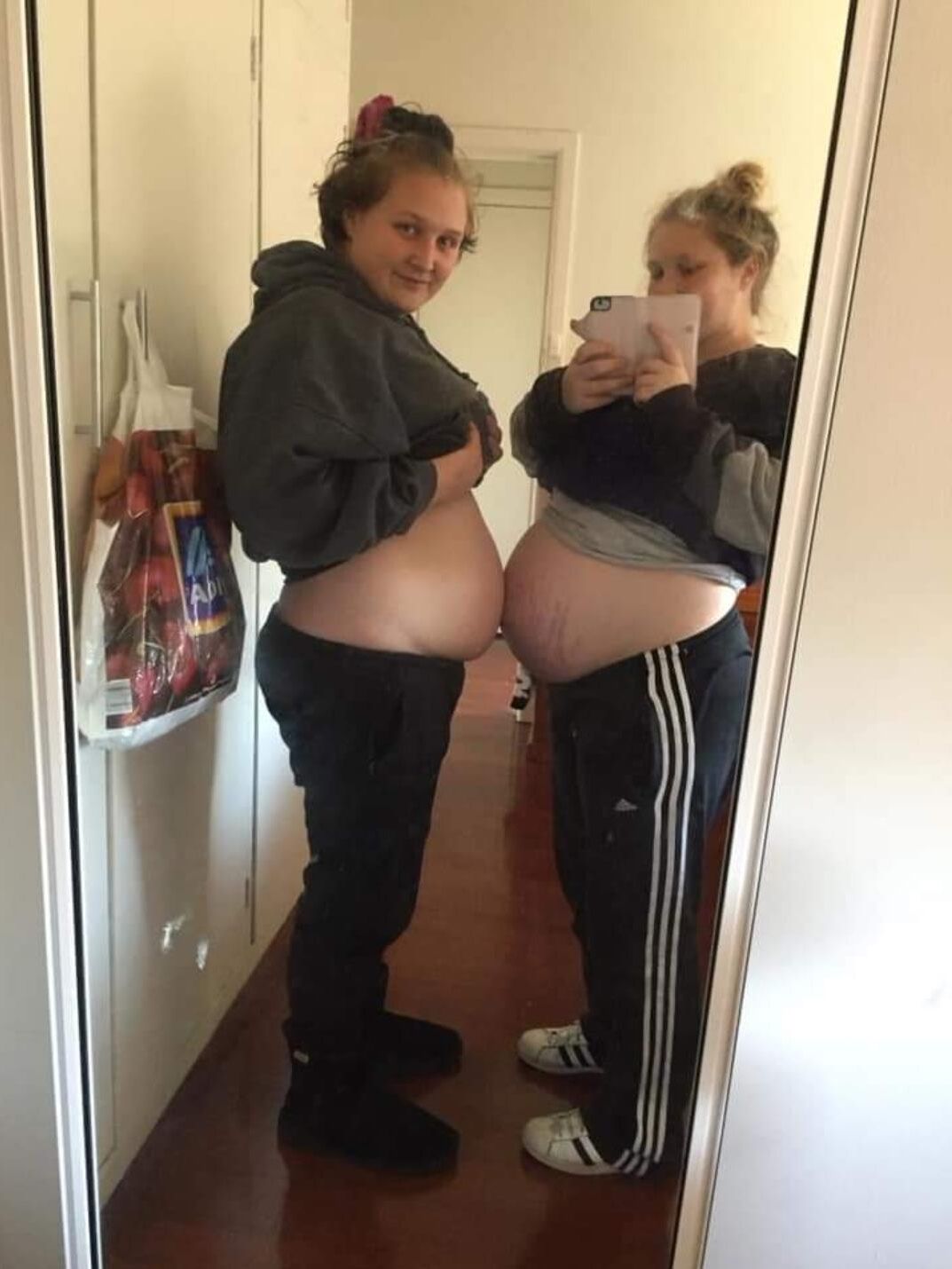 Pregnant teen 54