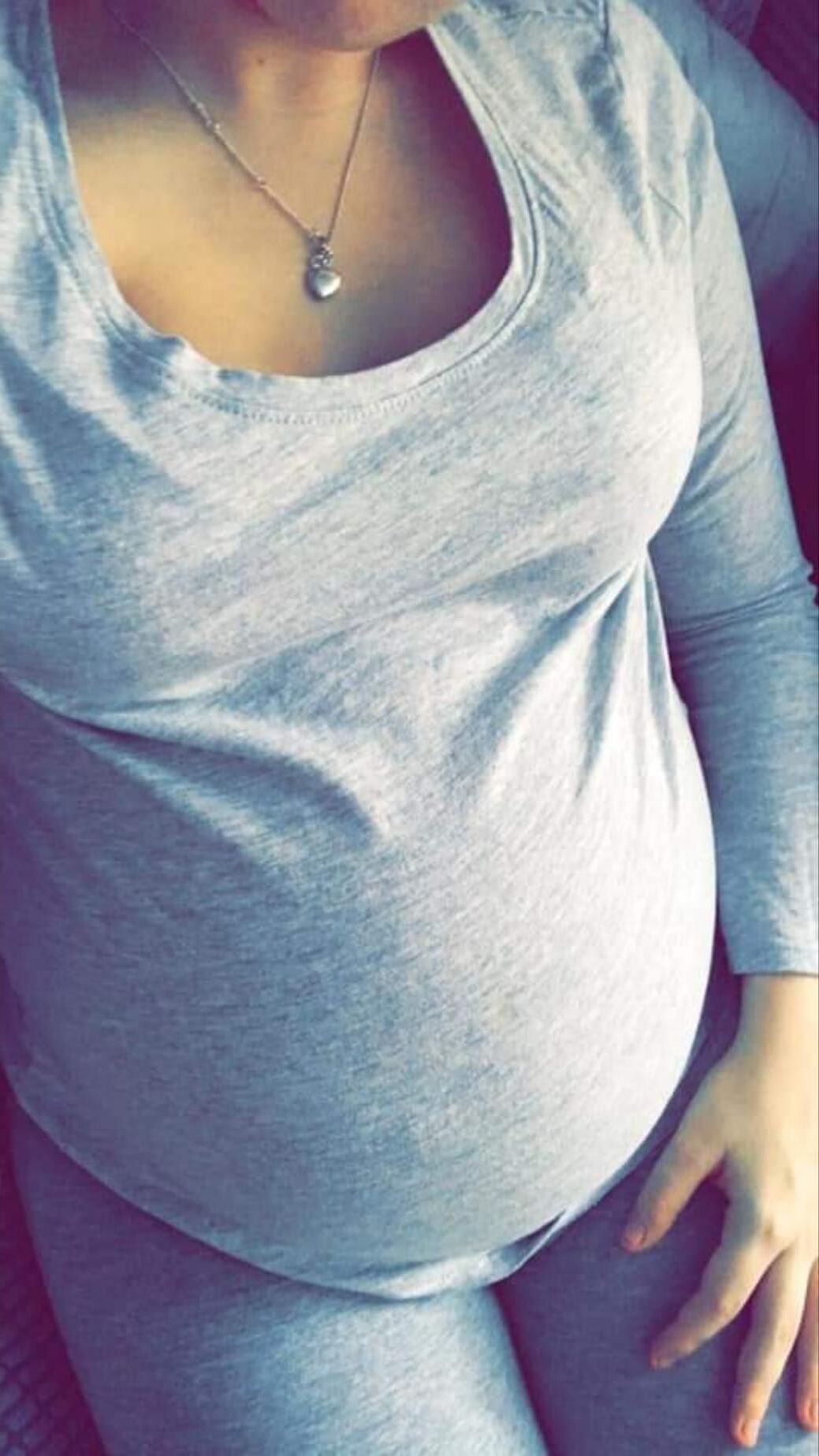 Pregnant teen 72