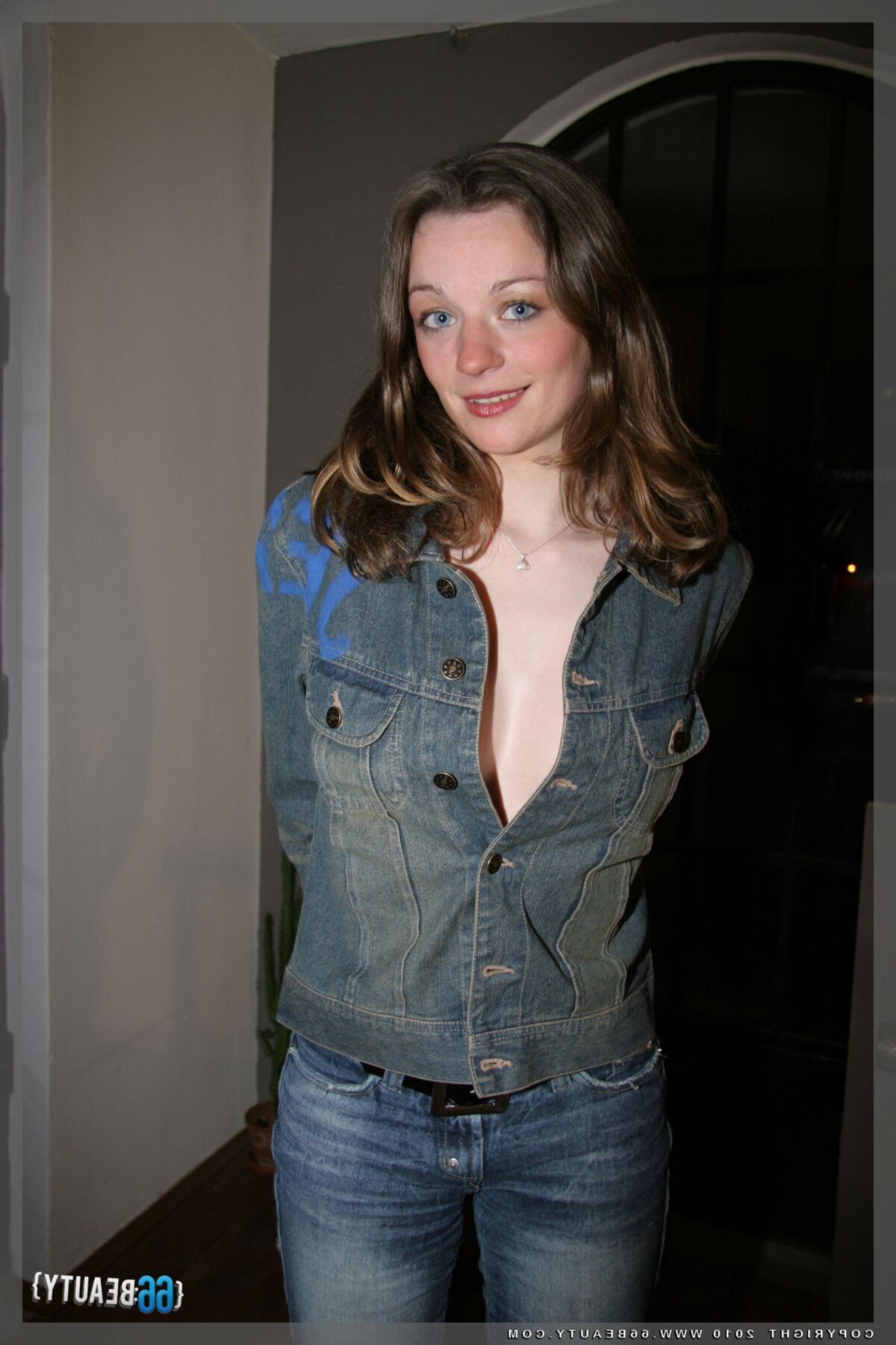 [66Beauty] 2011 11 01   Diory 01