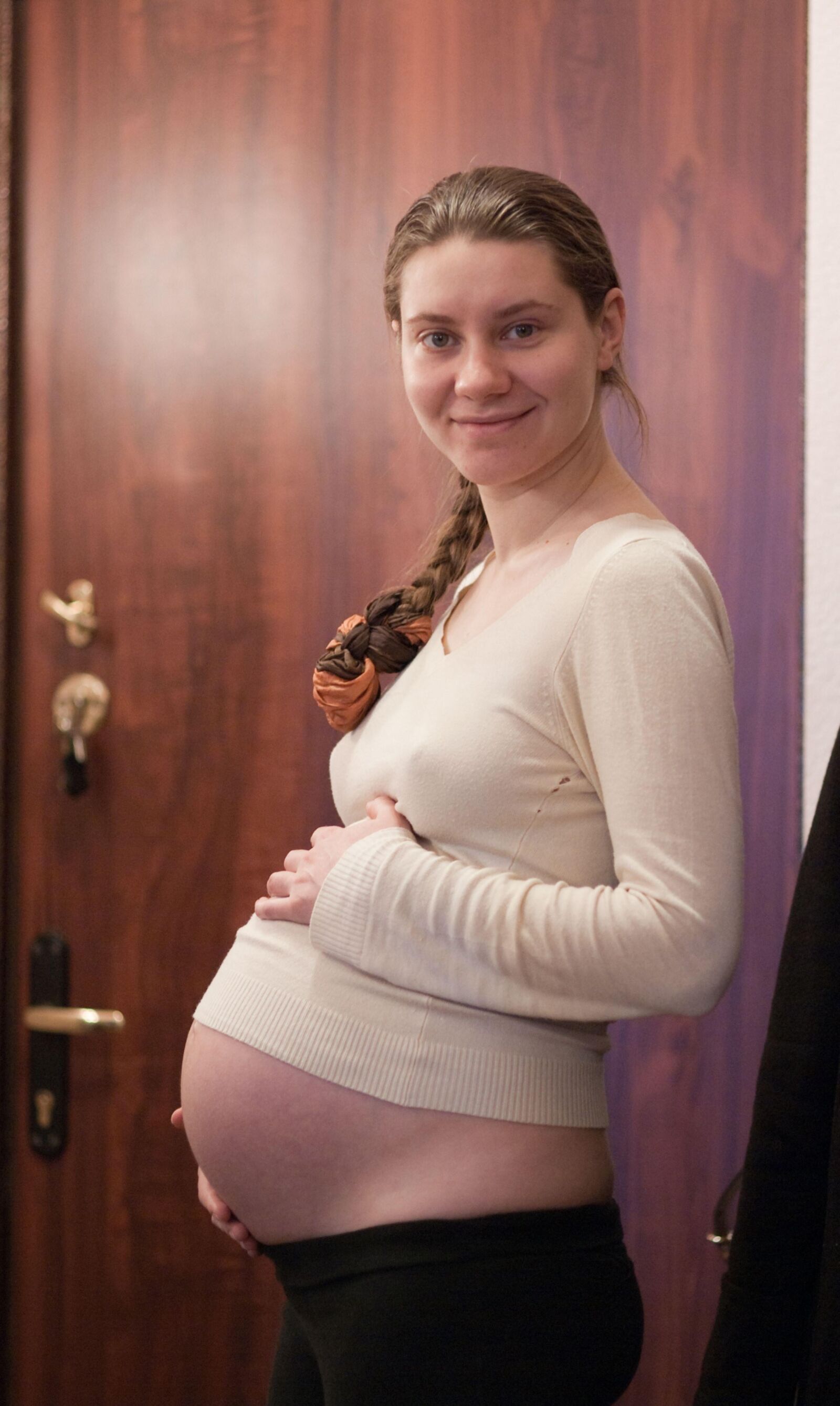 douce adolescente enceinte