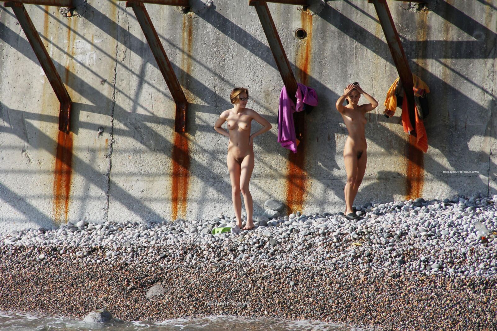 2015_07_07_Nude_In_Russia_Crimea_Cold_Winter_Black_See_Pictures_