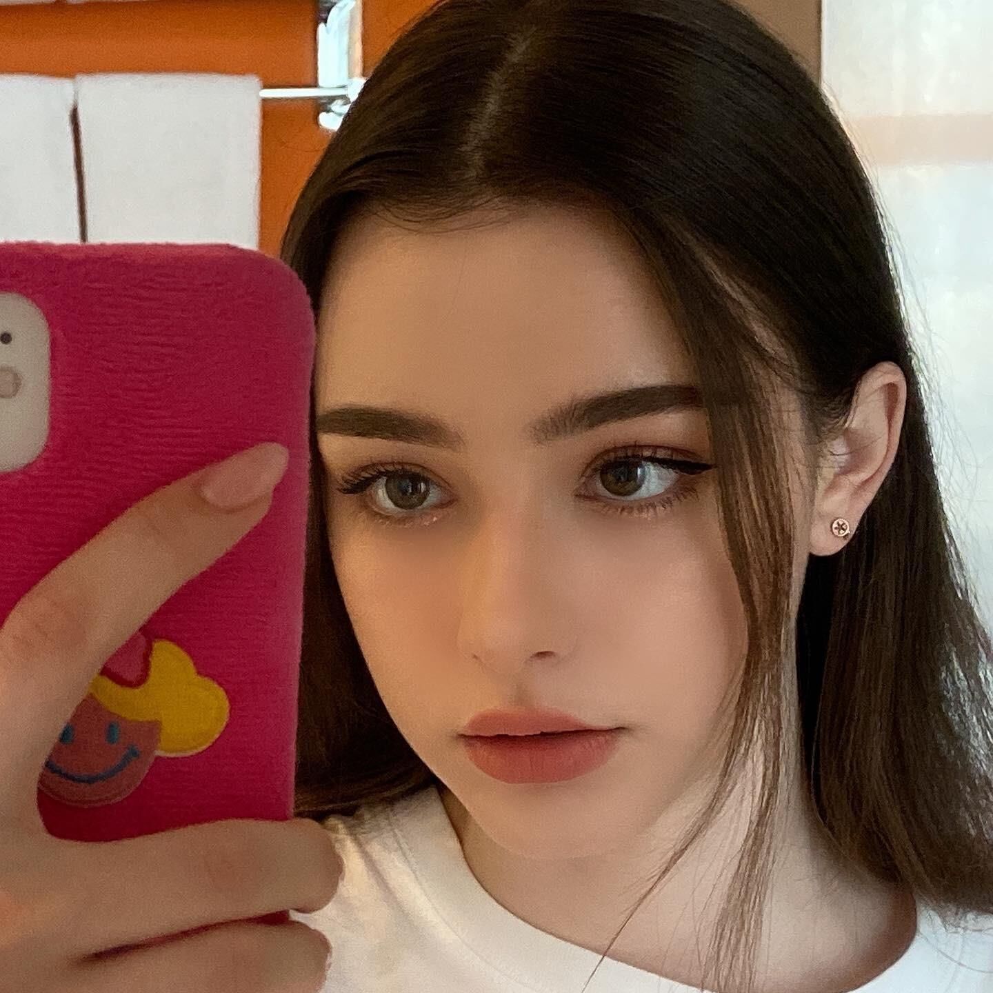 Dasha es una pequeña adolescente encantadora 2