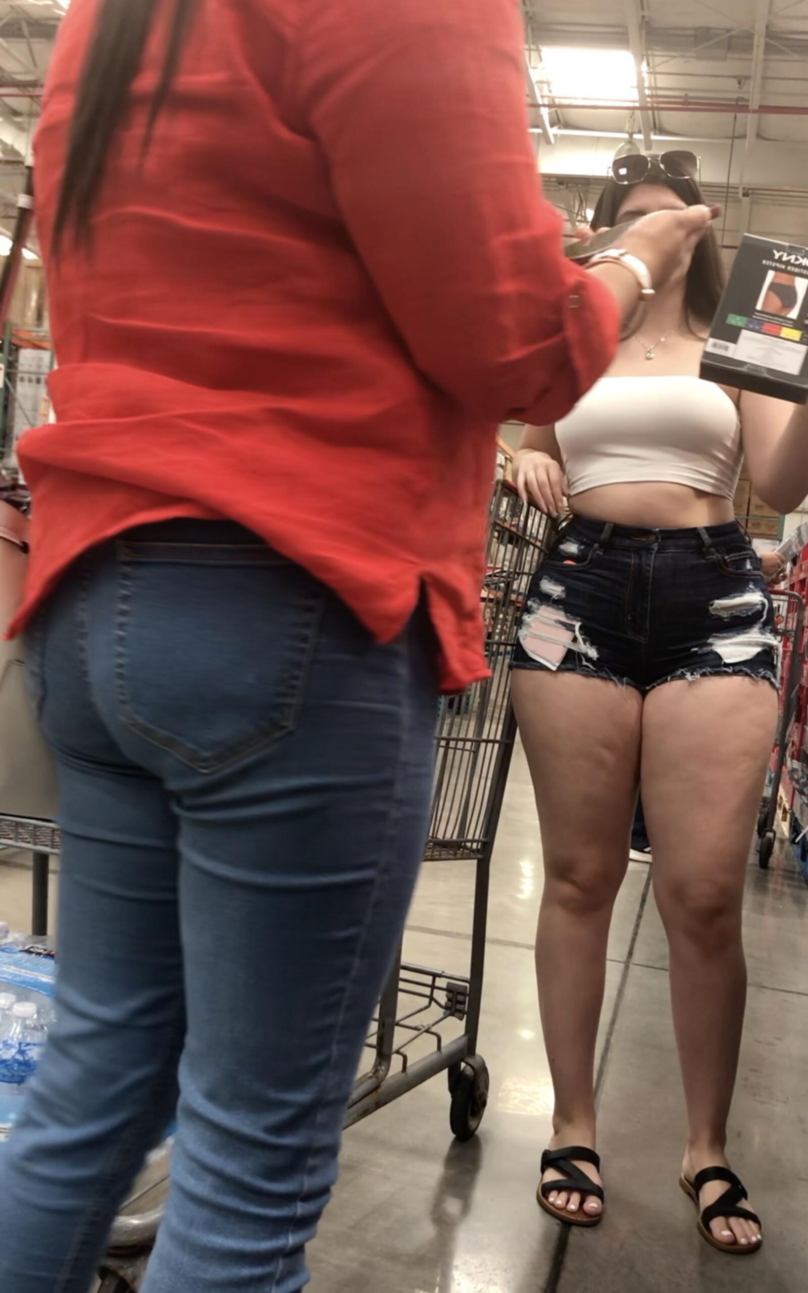 BBW ADOLESCENTE PUTA MUESTRA LAS MEJILLAS