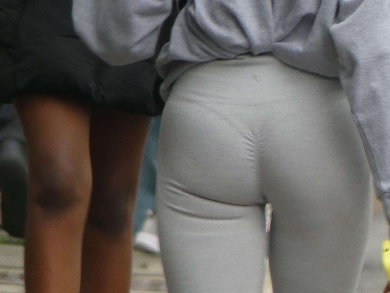 Pert bottom. Creased leggings