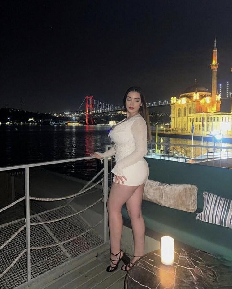 Merve Enormes Tetas Belleza Turca Morena Tiros Calientes Mixtos