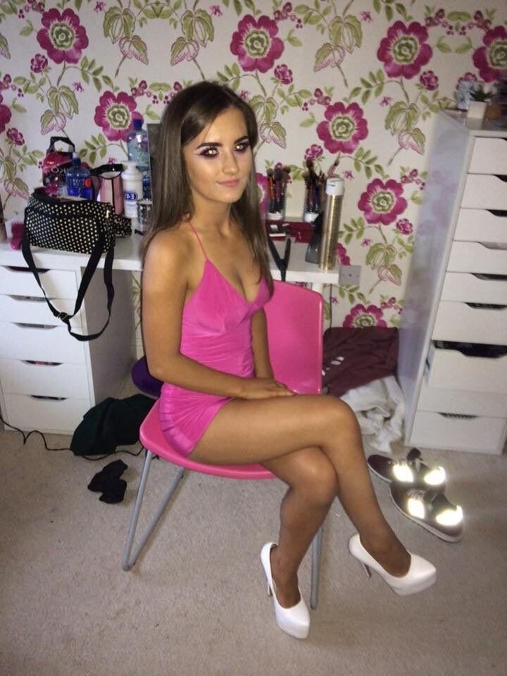 Mini Chav Set 7   Aoife pink dress