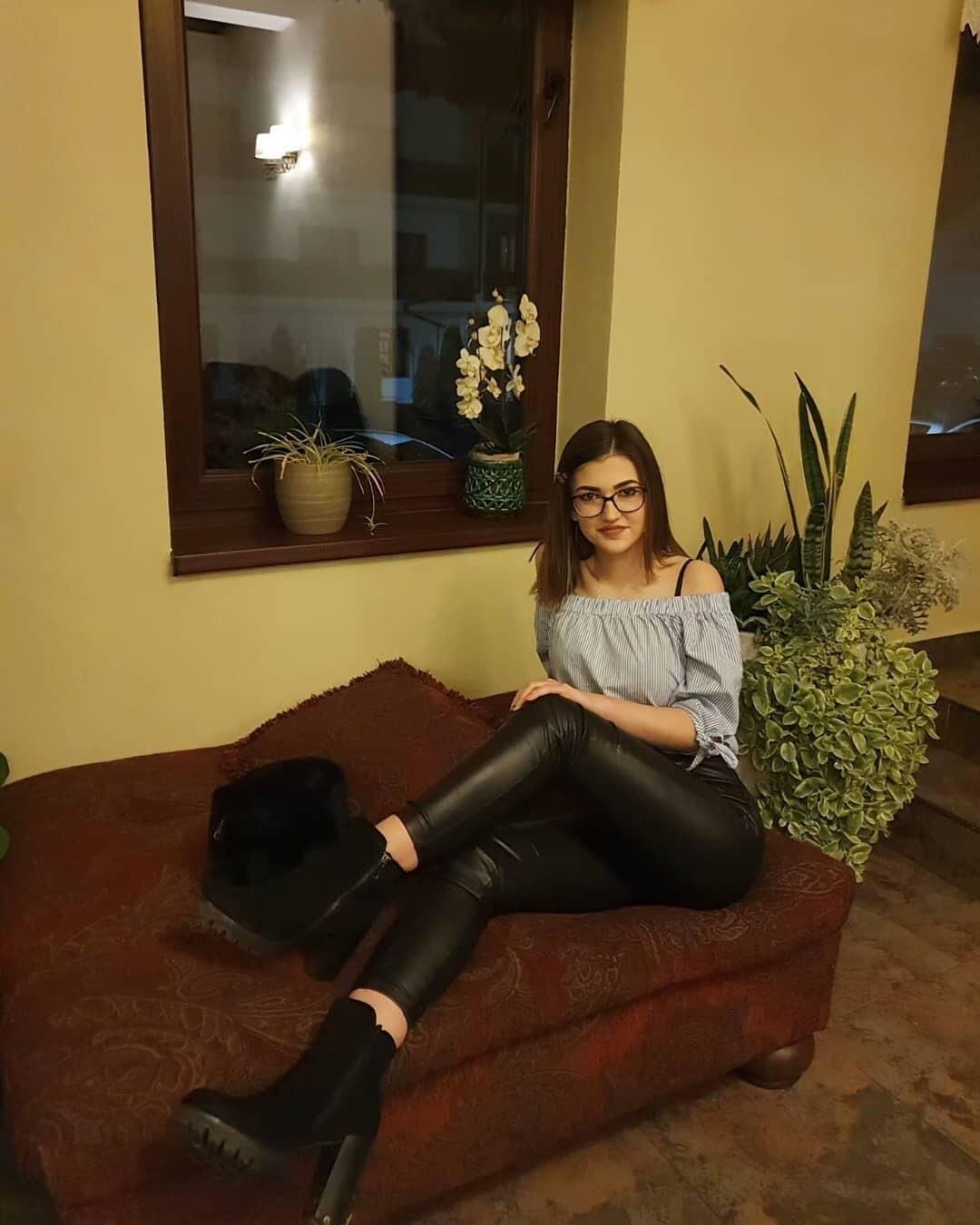 Romanian Teen Slut Lorena Briana