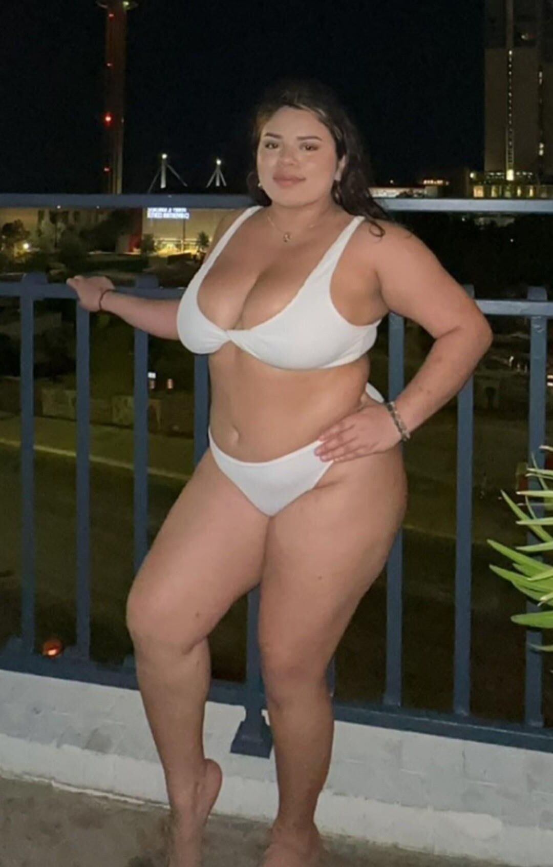 Latina bbw adolescente grosso