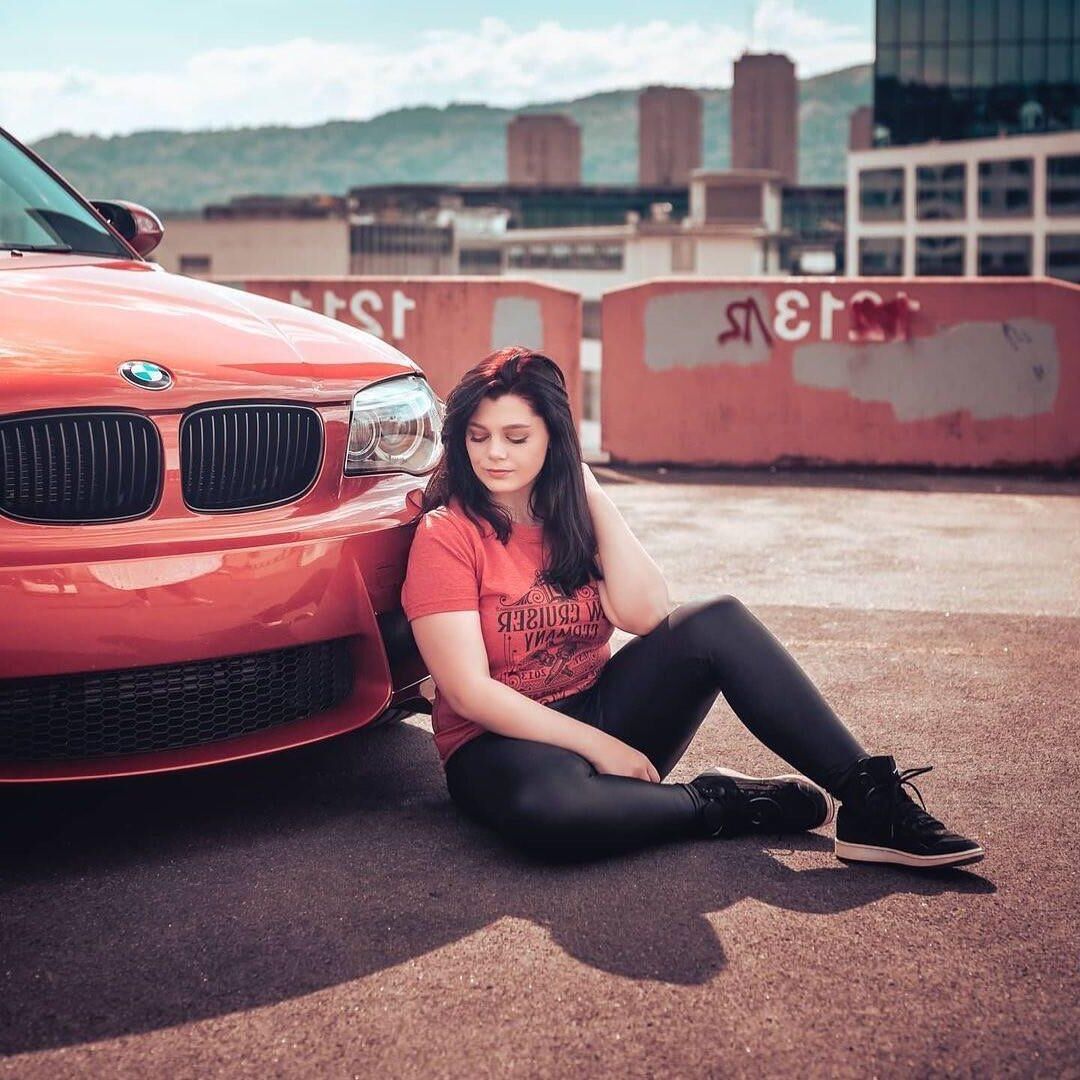 Shiny Girls and Cars of Insta