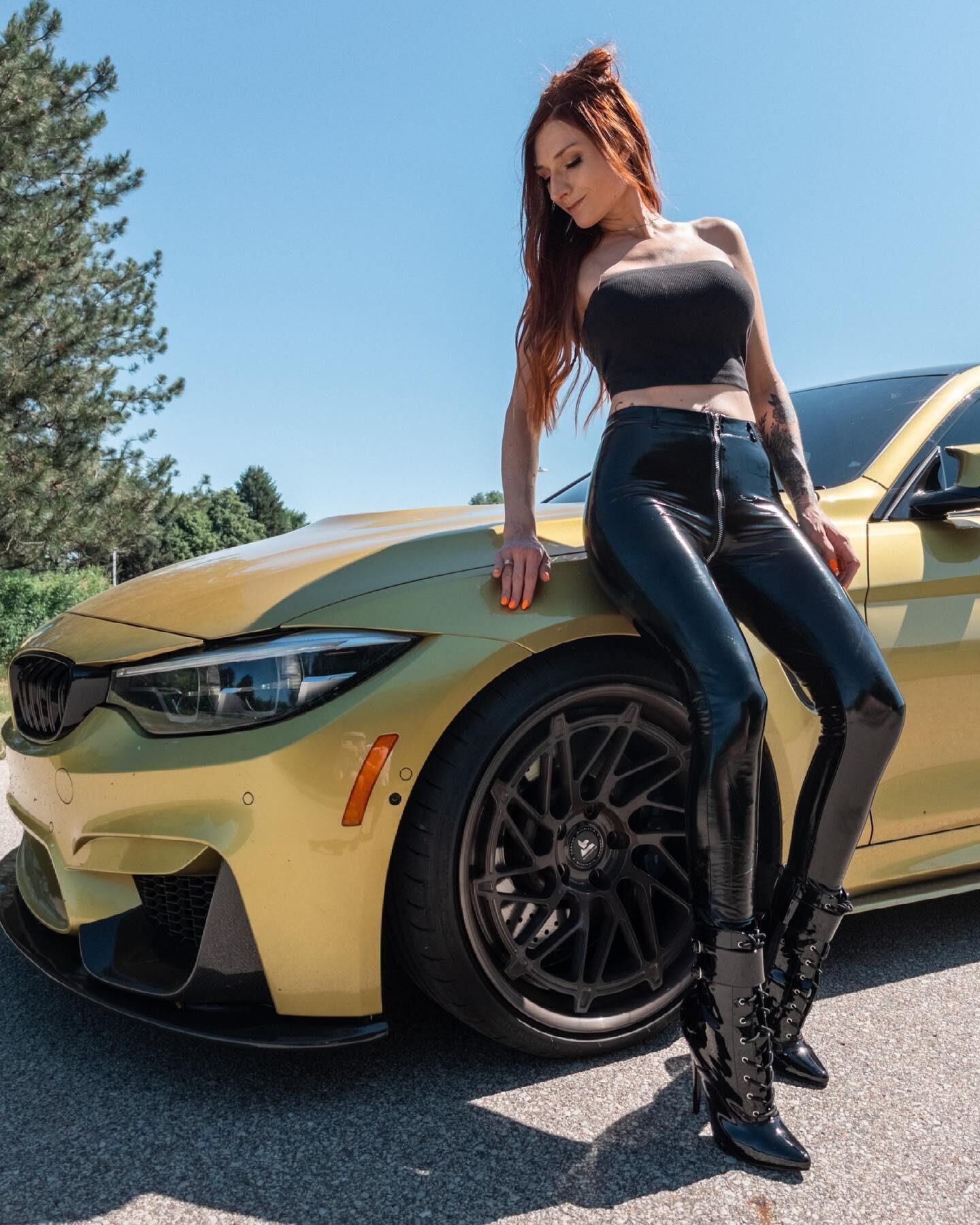 Shiny Girls and Cars of Insta