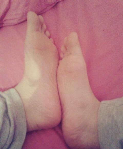 pies de novia