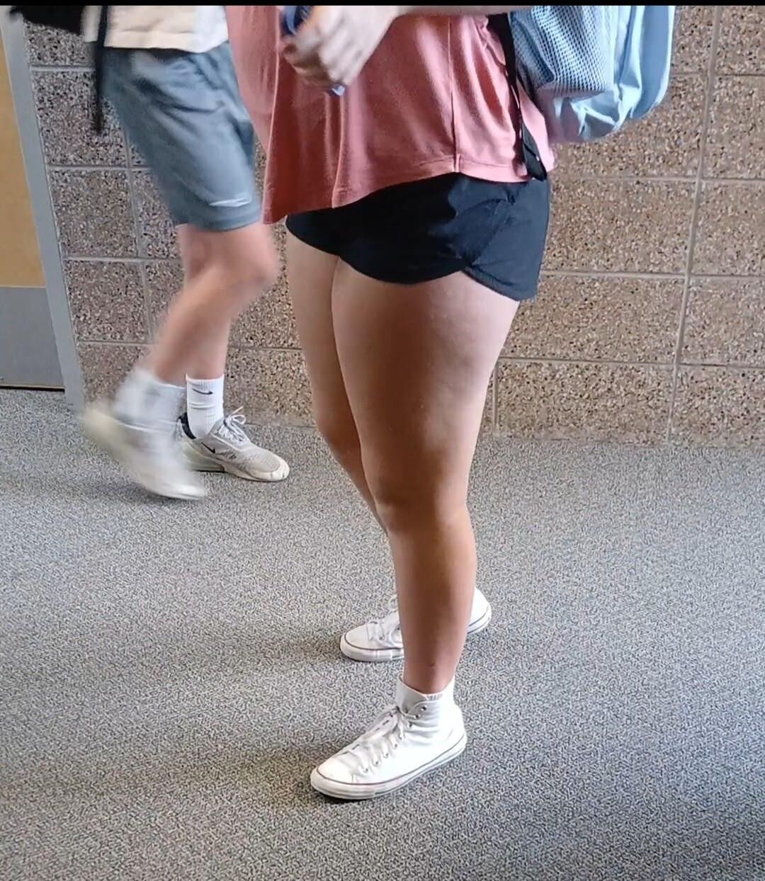 Creep shots: fresh teens