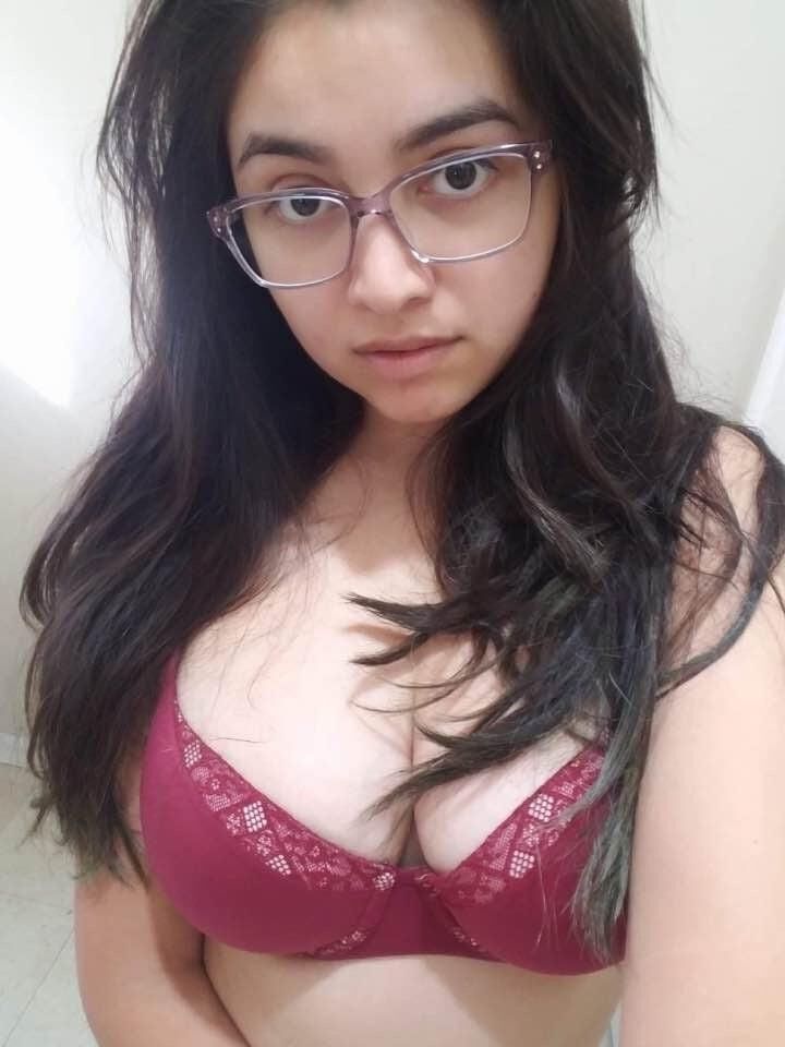 sexy india adolescente desnuda