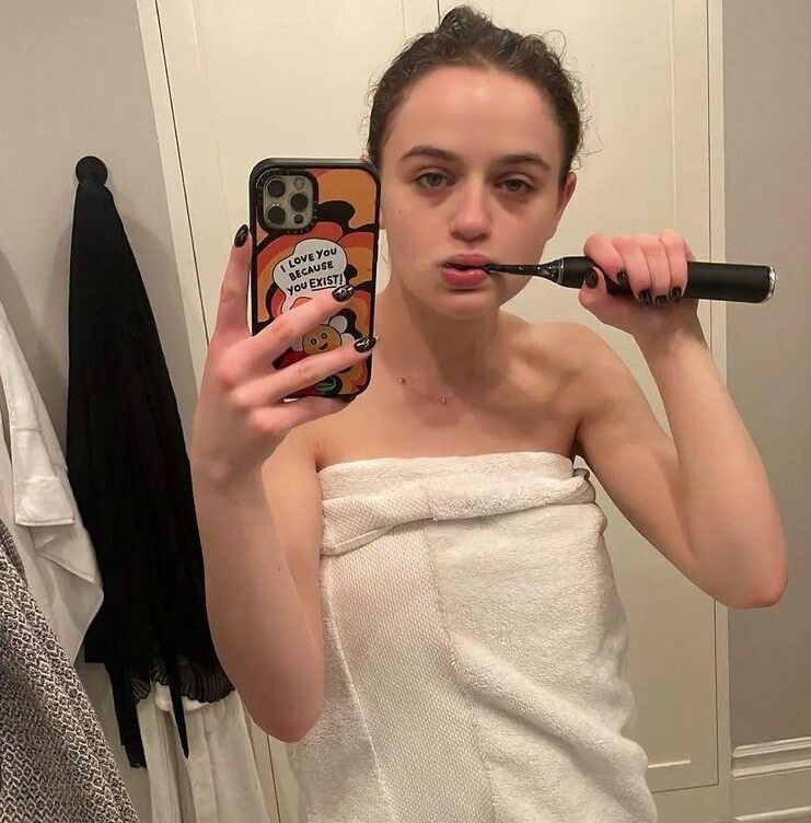 célébrités laides Joey King