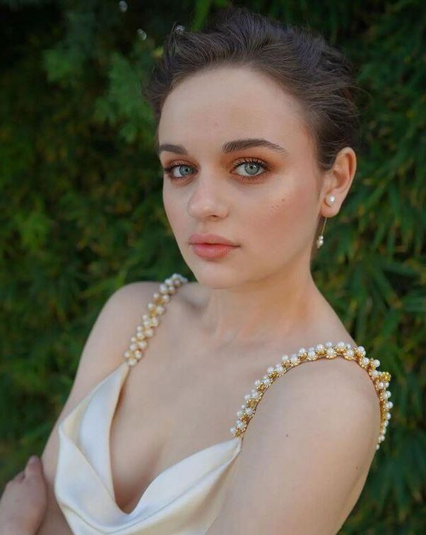 célébrités laides Joey King