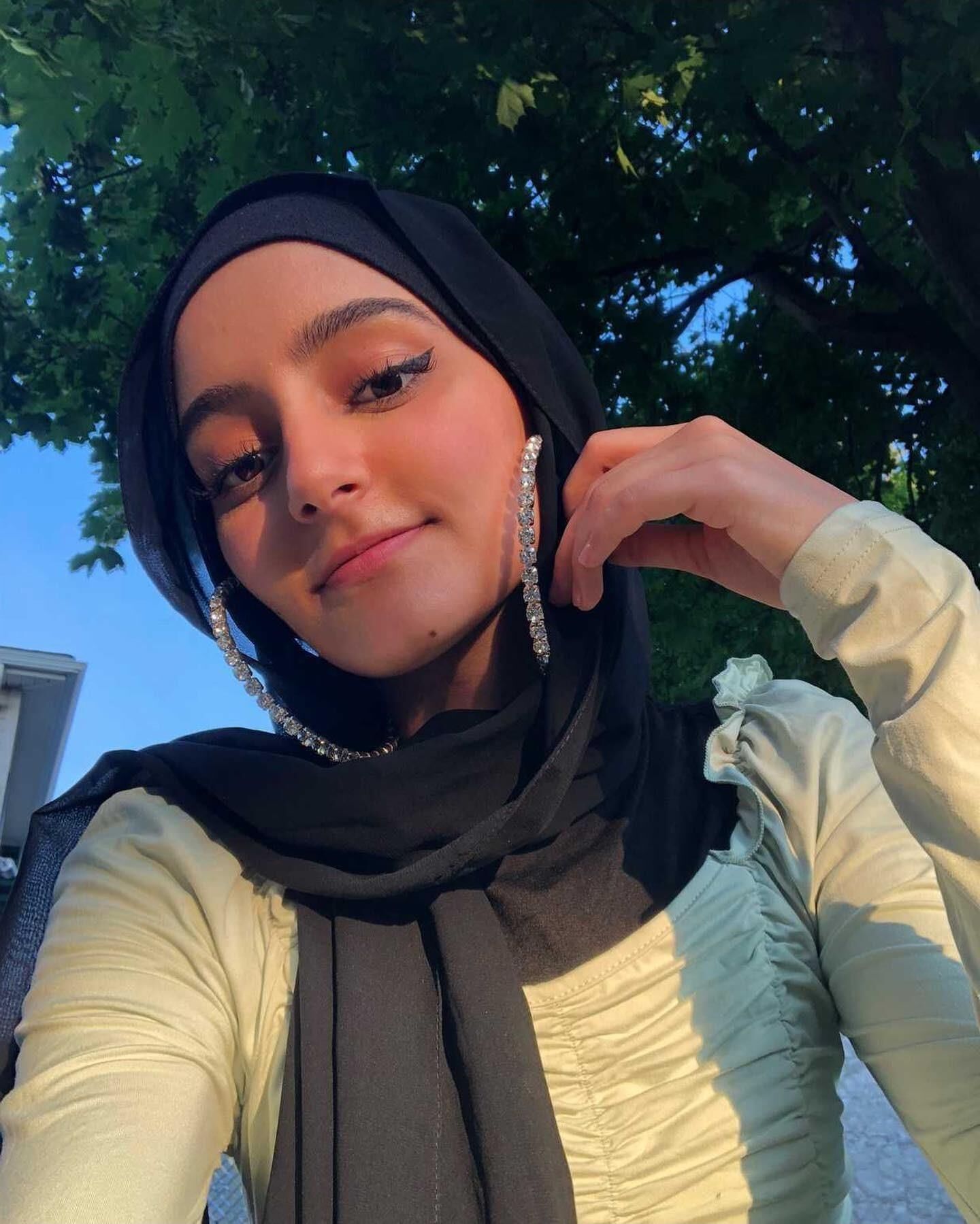 Luli Adolescente Hijabi Menina