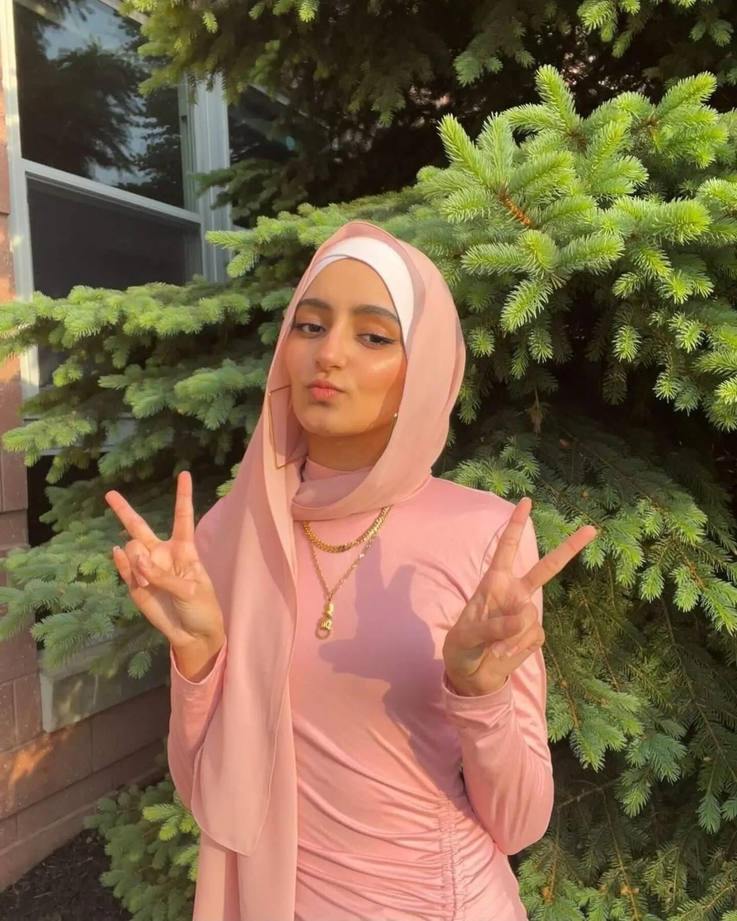 Luli Adolescente Hijabi Menina