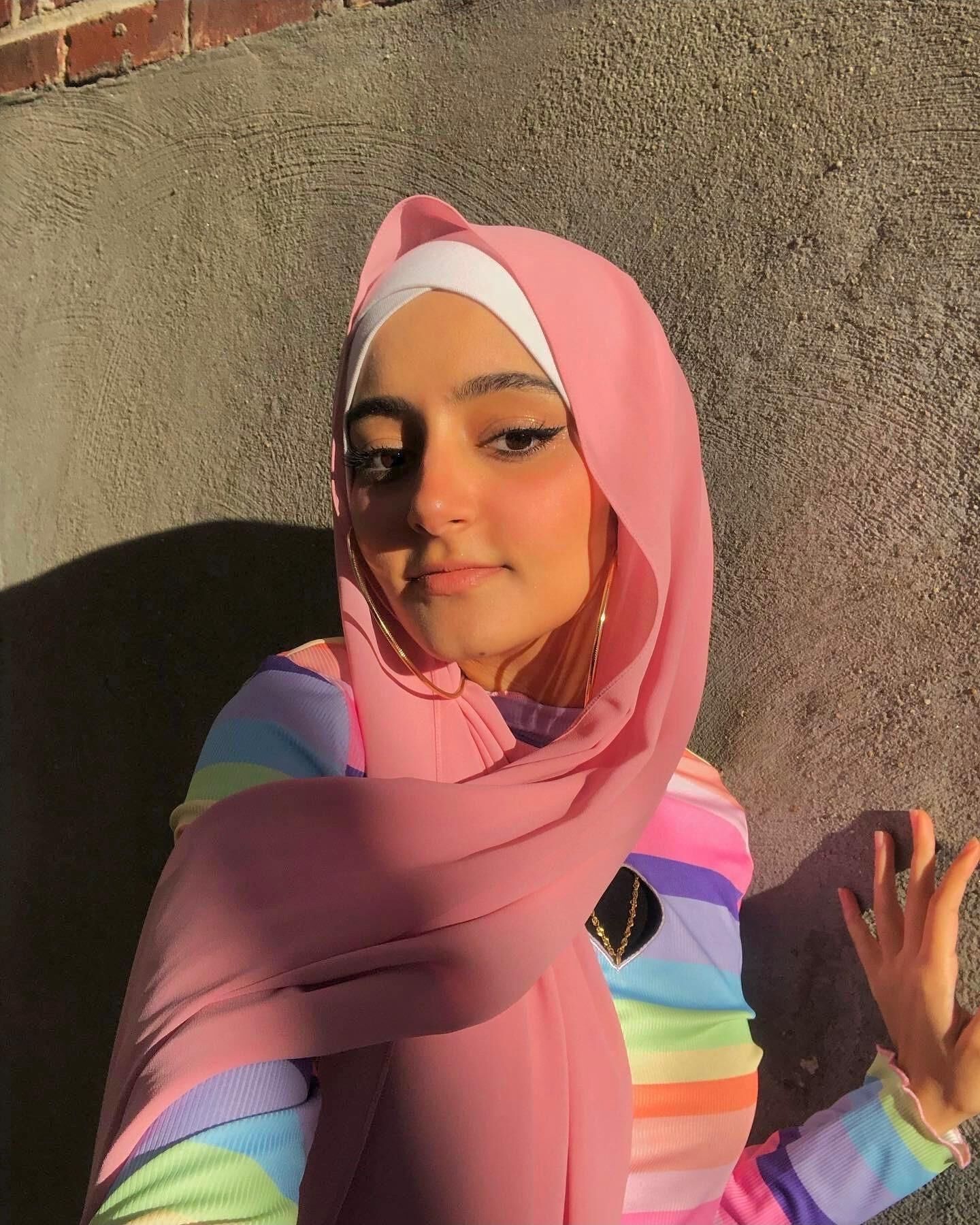 Luli Adolescente Hijabi Menina