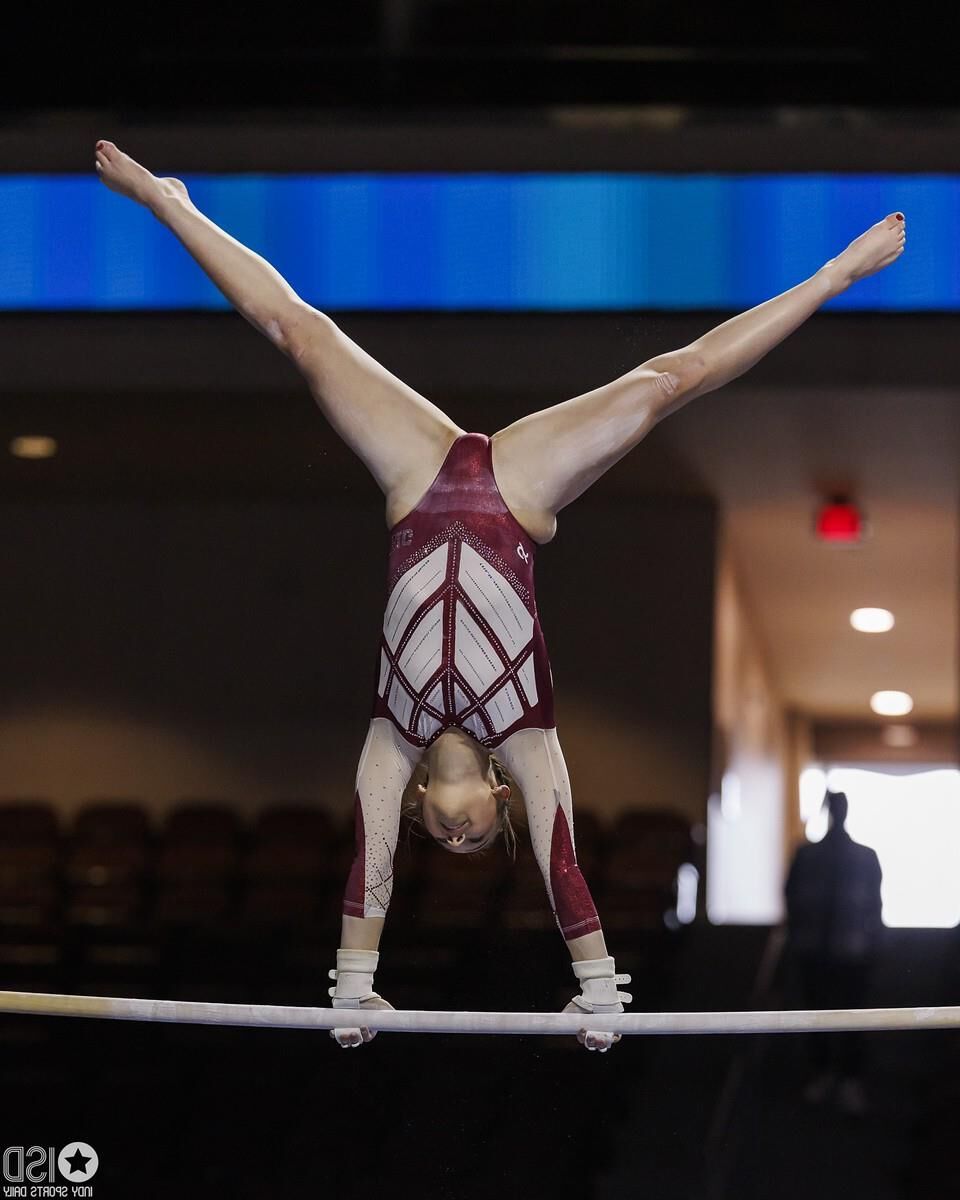 Very Hot College Gymnasts Part 