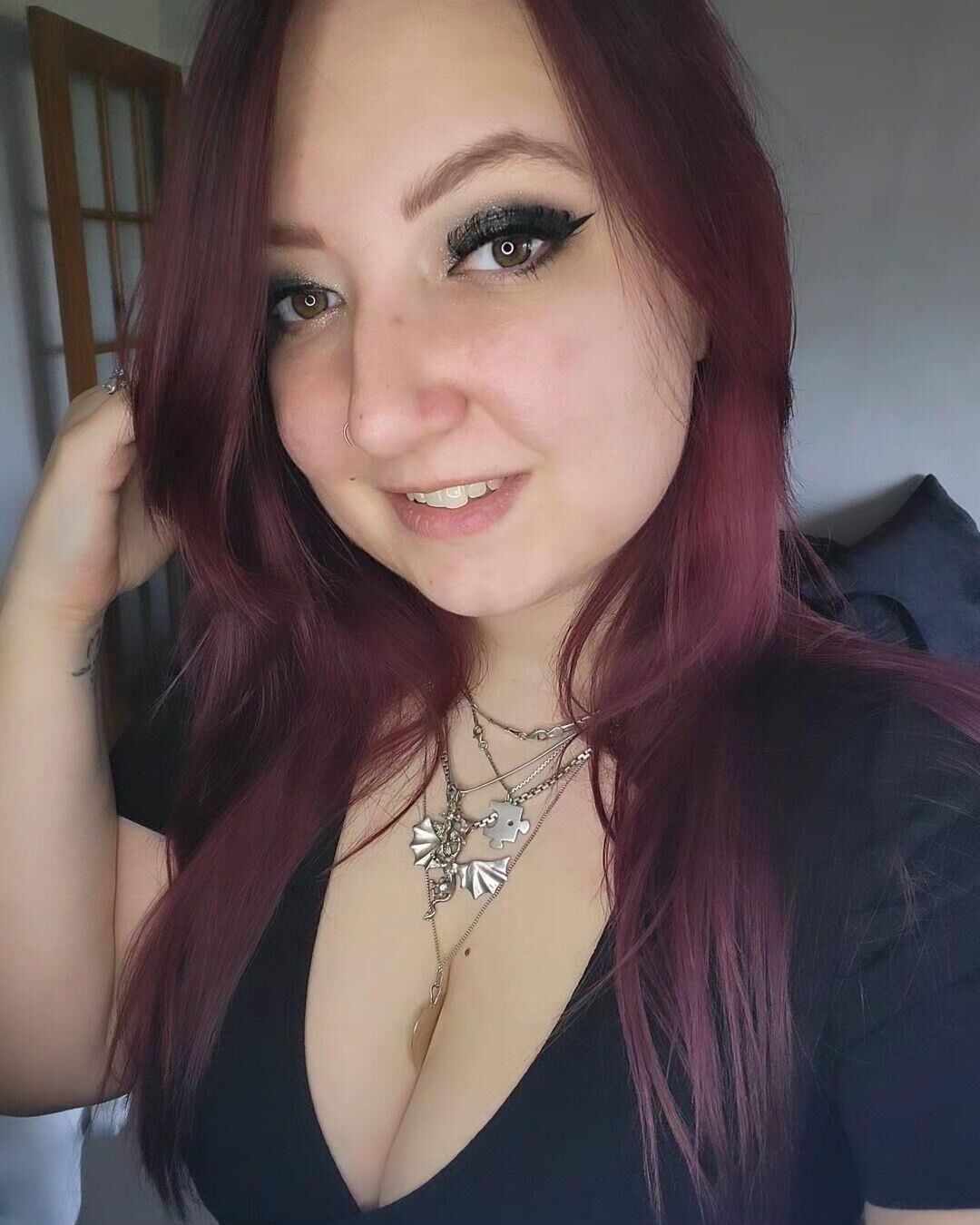 Chica gamer húngara