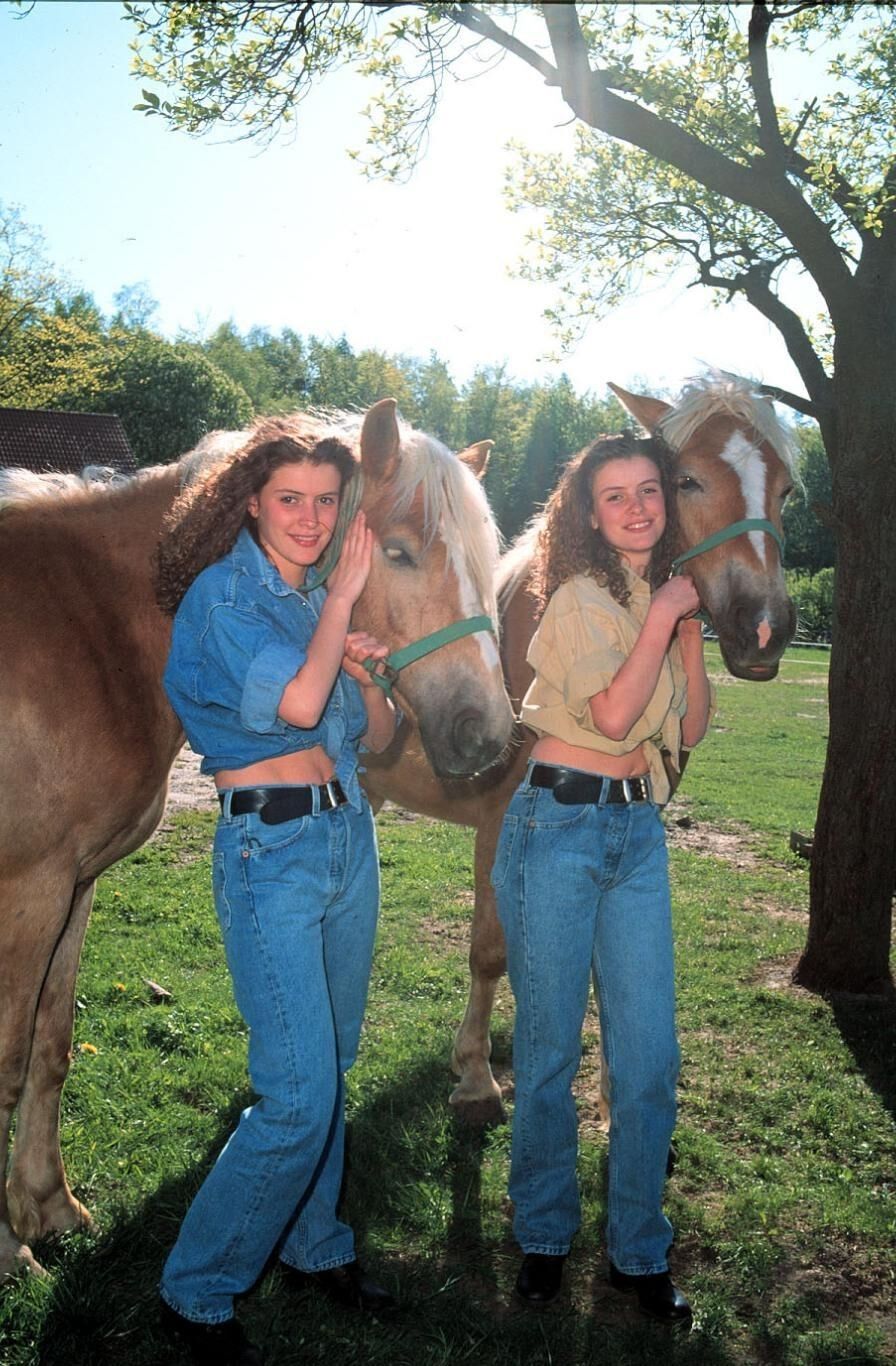 les jumeaux amoureux des chevaux Dani et Eni