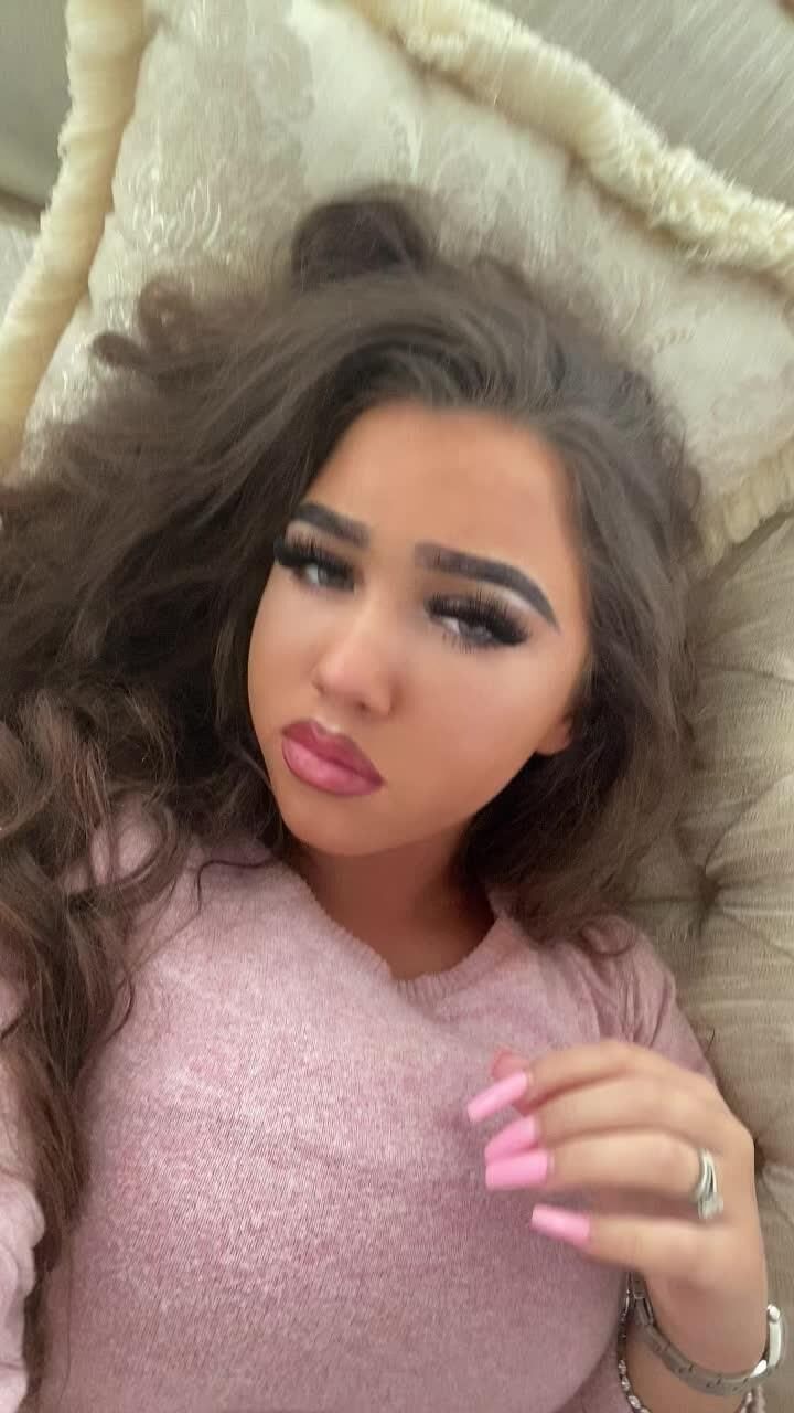 Sophia Fuckable hipersexualizada Chav Chavs