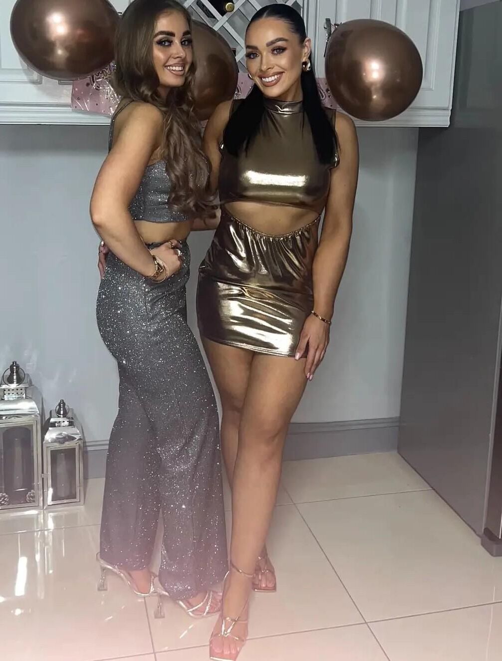 Les sœurs Chav, Tonya et Tasha, sont mûres pour une baise haineuse et brutale.