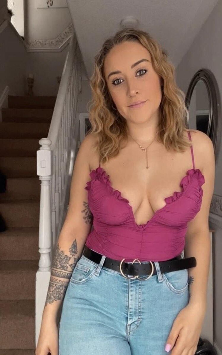 Chav insta amateur babes 